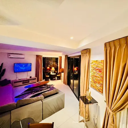 Saradise Kuching Merriton Luxury Condo Balcony 3Br Hfloor W Flight View & Free 2Cpark Bagian luar foto