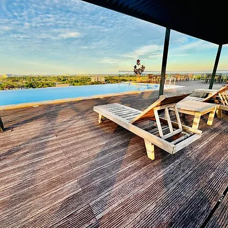 Saradise Kuching Merriton Luxury Condo Balcony 3Br Hfloor W Flight View & Free 2Cpark Bagian luar foto