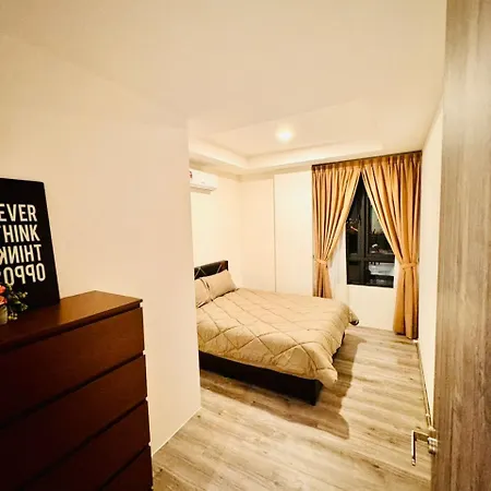 Saradise Kuching Merriton Luxury Condo Balcony 3Br Hfloor W Flight View & Free 2Cpark Bagian luar foto