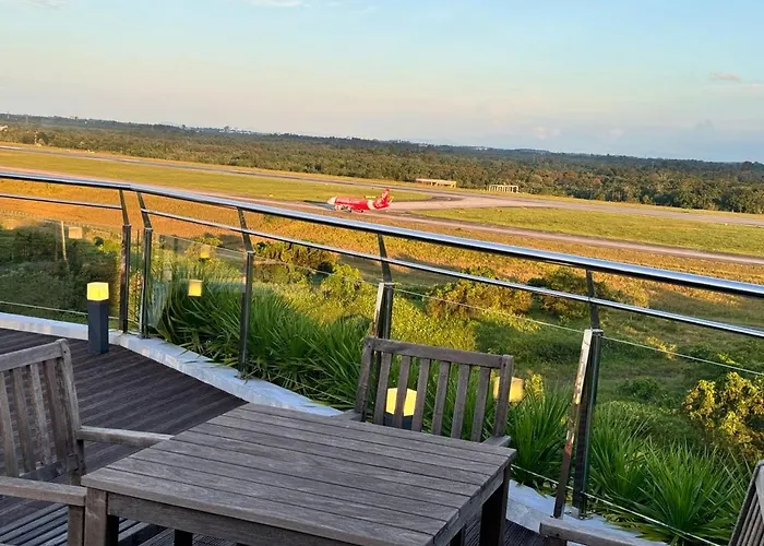 24\'Hr Check In H\'Floor Saradise Merriton Residency Kuching Luxury Balcony Facing Airport 3R2B-2Cpark