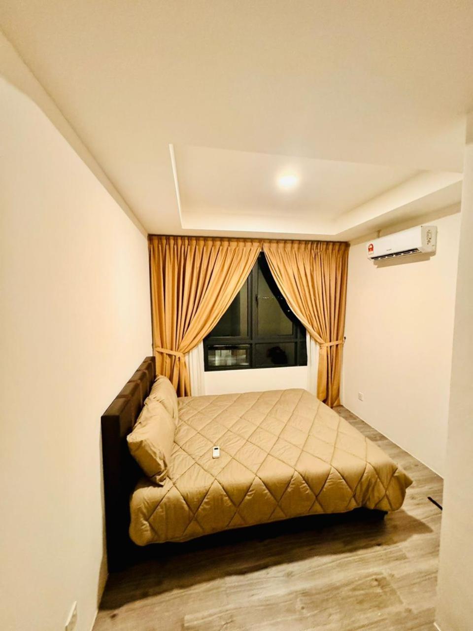 Saradise Merriton Luxury Balcony 3br Hfloor W Flight View & Free 2cpark